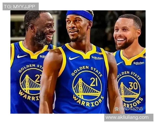 勇士足球队三大球星领衔 新赛季目标冲击荣耀与辉煌